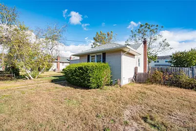 710 S 4th Street, Lindenhurst, NY 11757 - Photo 19