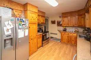 144 Hooker St, Kingston, NY 12401 - Photo 9