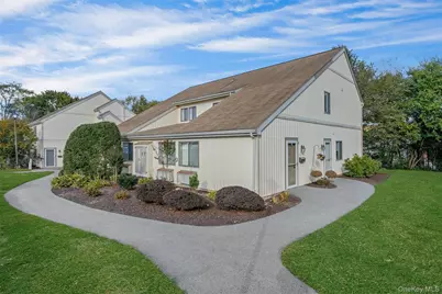 17 Cromwell Place #B, Mohegan Lake, NY 10547 - Photo 3