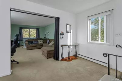 17 Cromwell Place #B, Mohegan Lake, NY 10547 - Photo 7