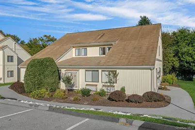 17 Cromwell Place #B, Mohegan Lake, NY 10547 - Photo 1