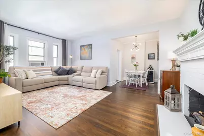 8 Barstow Road #4J, Great Neck, NY 11021 - Photo 5