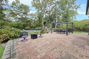8 Stalker Ln, Setauket, NY 11733 - Photo 25