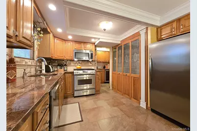 8 Stalker Lane, Setauket, NY 11733 - Photo 7