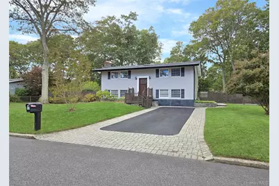 8 Stalker Lane, Setauket, NY 11733 - Photo 1