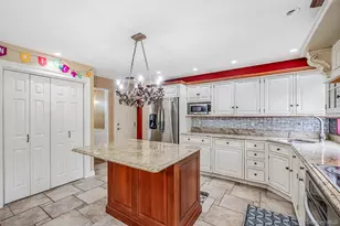 36 Vanderbilt Ave, Saint James, NY 11780 - Photo 9