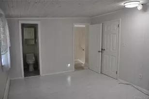 29 Woodlawn Ave, Oakdale, NY 11769 - Photo 9