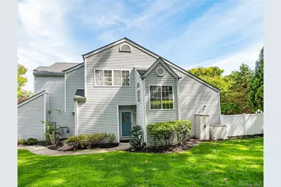 18 Beekman Place, Islandia, NY 11749 - Photo 1