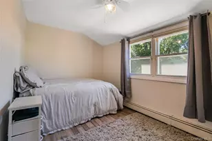 55 Maple Dr, New Hyde Park, NY 11040 - Photo 21