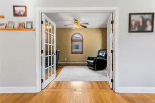 55 Maple Dr, New Hyde Park, NY 11040 - Photo 7