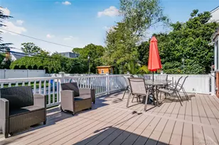 55 Maple Dr, New Hyde Park, NY 11040 - Photo 27