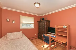 7 Cardiff Ct, Huntington Station, NY 11746 - Photo 17