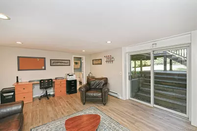 7 Cardiff Court, Huntington Station, NY 11746 - Photo 21