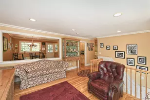 7 Cardiff Ct, Huntington Station, NY 11746 - Photo 7