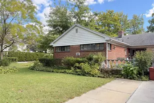 214-40 24th Ave, Bayside, NY 11360 - Photo 23