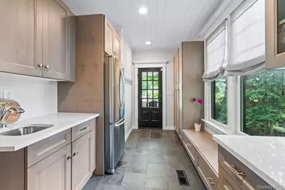 76 Sea Cliff Avenue, Sea Cliff, NY 11579 - Photo 21