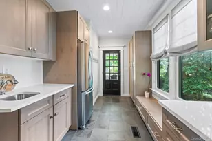 76 Sea Cliff Ave, Sea Cliff, NY 11579 - Photo 21