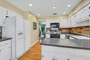 8 Liberty Cir, New City, NY 10956 - Photo 15