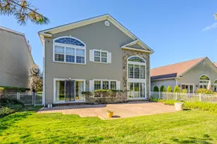 169 Hamlet Dr, Mount Sinai, NY 11766 - Photo 27