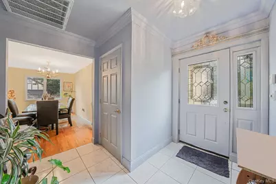 155 Bathgate St, New York, NY 10312 - Photo 25