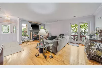 155 Bathgate St, New York, NY 10312 - Photo 11