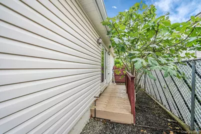 155 Bathgate St, New York, NY 10312 - Photo 5