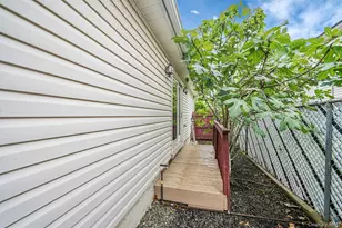 155 Bathgate St, New York, NY 10312 - Photo 5