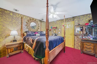 155 Bathgate St, New York, NY 10312 - Photo 15