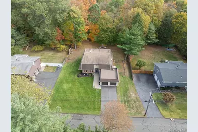 107 Tennyson Drive, Nanuet, NY 10954 - Photo 37