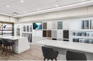 16 Sequoia Cir, Manhasset, NY 11030 - Photo 3