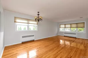 2072 Brighton Way, Merrick, NY 11566 - Photo 5