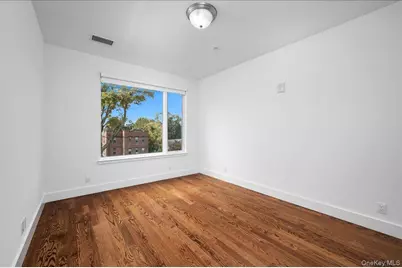 422 E Boston Post Road #301, Mamaroneck, NY 10543 - Photo 15