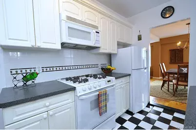 235 Garth Road #C5B, Scarsdale, NY 10583 - Photo 13