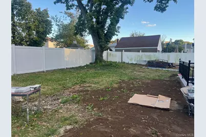 66 Warner Avenue, Hempstead, NY 11550 - Photo 21