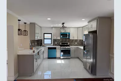 66 Warner Avenue, Hempstead, NY 11550 - Photo 9