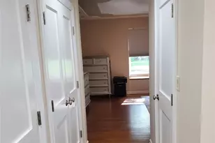 91 Duck Pond Dr, Manhasset, NY 11030 - Photo 13