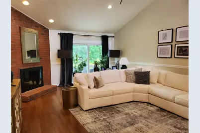 91 Duck Pond Drive, Manhasset, NY 11030 - Photo 5