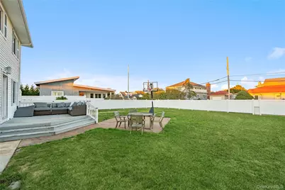 2000 Ocean Boulevard, Atlantic Beach, NY 11509 - Photo 27