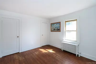 437 Ray Street, Freeport, NY 11520 - Photo 19