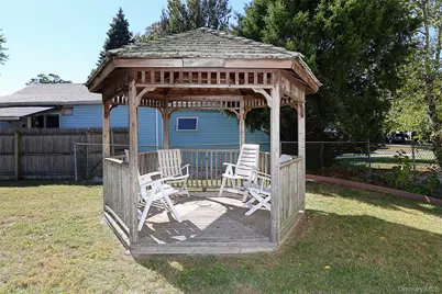 437 Ray Street, Freeport, NY 11520 - Photo 31