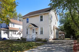 437 Ray St, Freeport, NY 11520 - Photo 3