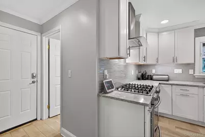 11 Lexington Avenue, Suffern, NY 10901 - Photo 17