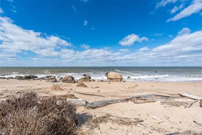 56875 Route 48, Greenport, NY 11944 - Photo 15