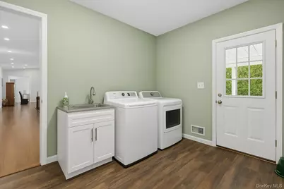 4 Mane Way, Pawling, NY 12564 - Photo 13