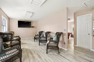 61 W Tiana Rd, Hampton Bays, NY 11946 - Photo 23