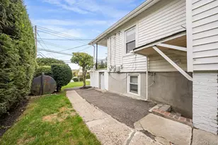 151 Babbitt Rd, Bedford Hills, NY 10507 - Photo 17