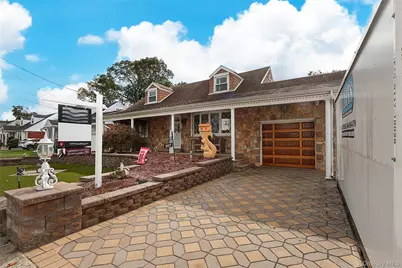 993 Ferngate Drive, Franklin Square, NY 11010 - Photo 3