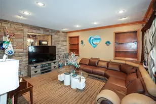 993 Ferngate Dr, Franklin Square, NY 11010 - Photo 5