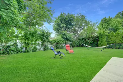 23 Lillian Lane, Plainview, NY 11803 - Photo 27