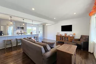 3067 Xavier Ct, Oceanside, NY 11572 - Photo 3